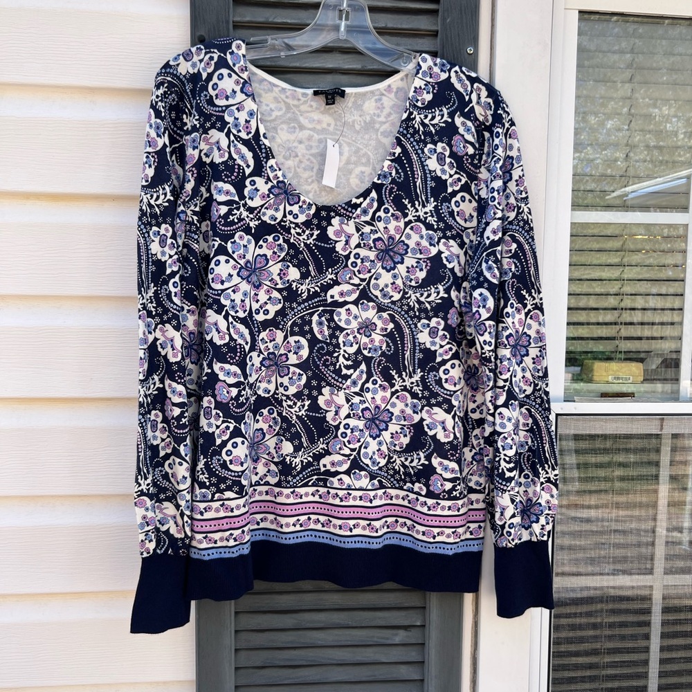 NWT Talbots Pretty Navy Lavender White Floral Scoop Neck Sweater